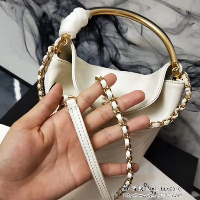 香奈兒CHANEL2018新款Chanel水桶包拼復古掉色五金手柄水染羊皮 DSC1011